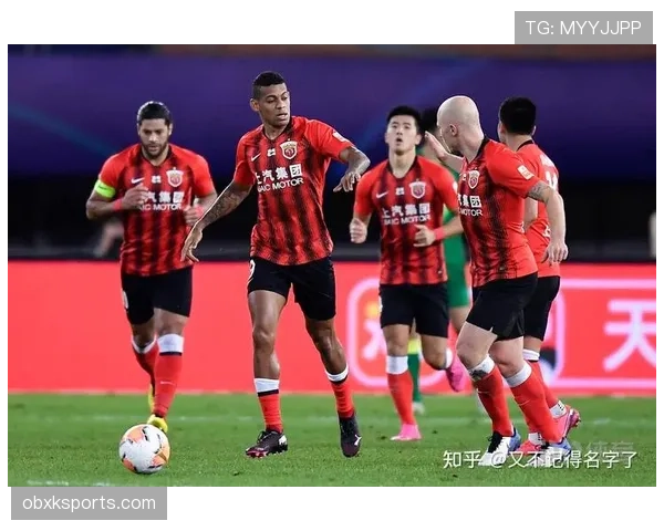 上海海港近期双线赛程考验阵容深度，攻防表现起伏需提升稳定性